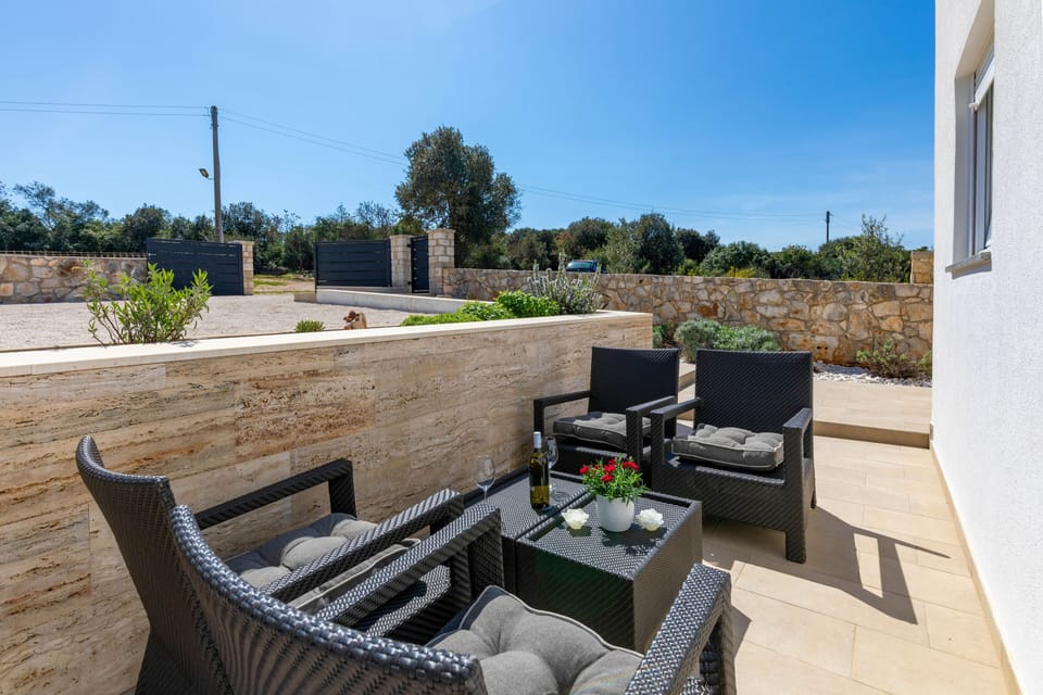 Terrace 2