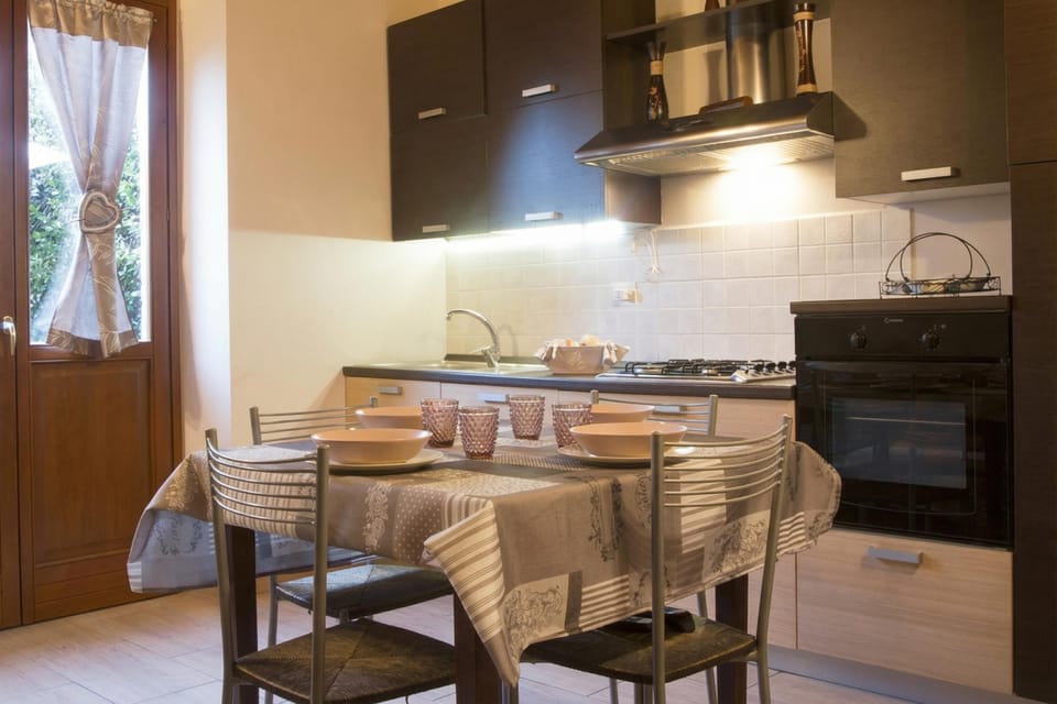 Kitchen and dining area