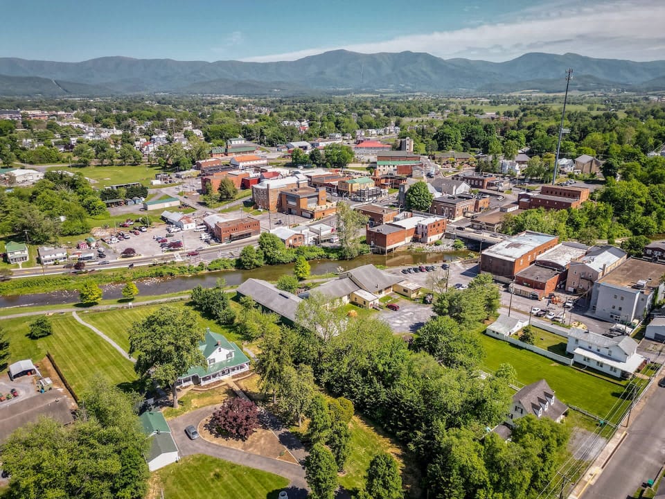 Steps away from a day in Luray!