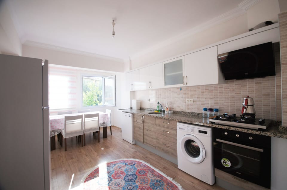Kitchen and dining area