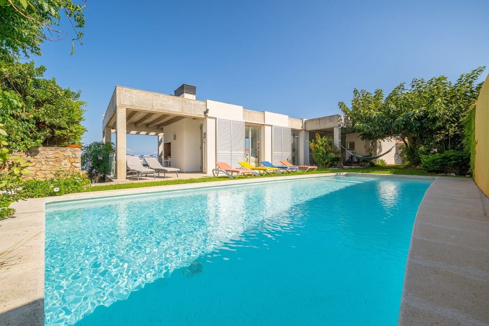 Holiday Home Swimming Pool