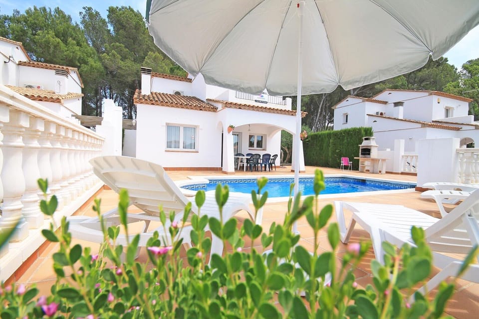 Holiday Home Swimming Pool