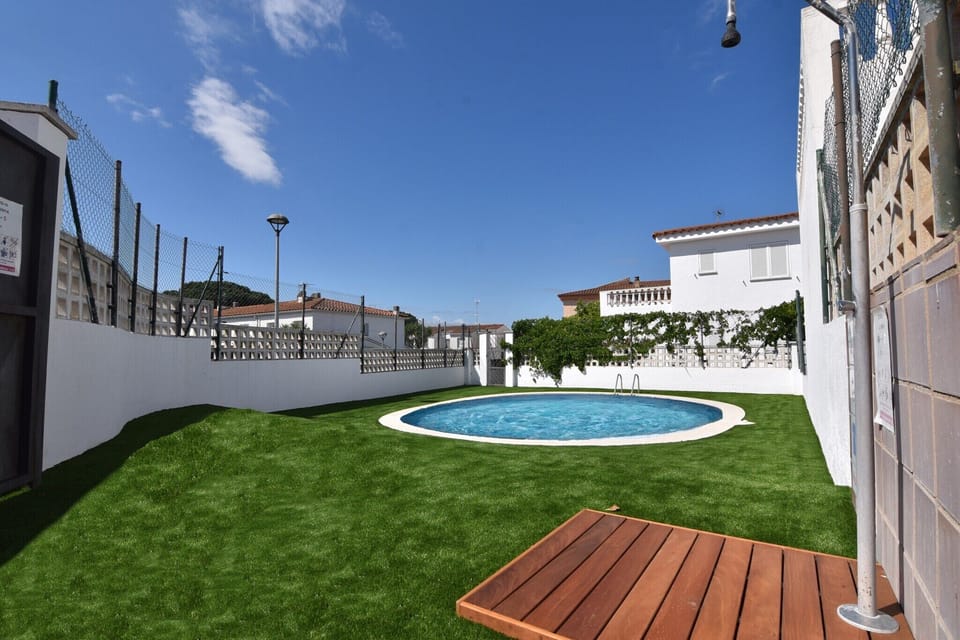 Holiday Home Swimming Pool