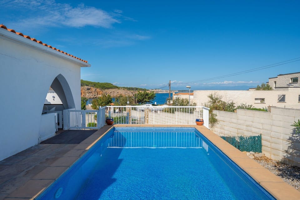 Holiday Home Swimming Pool