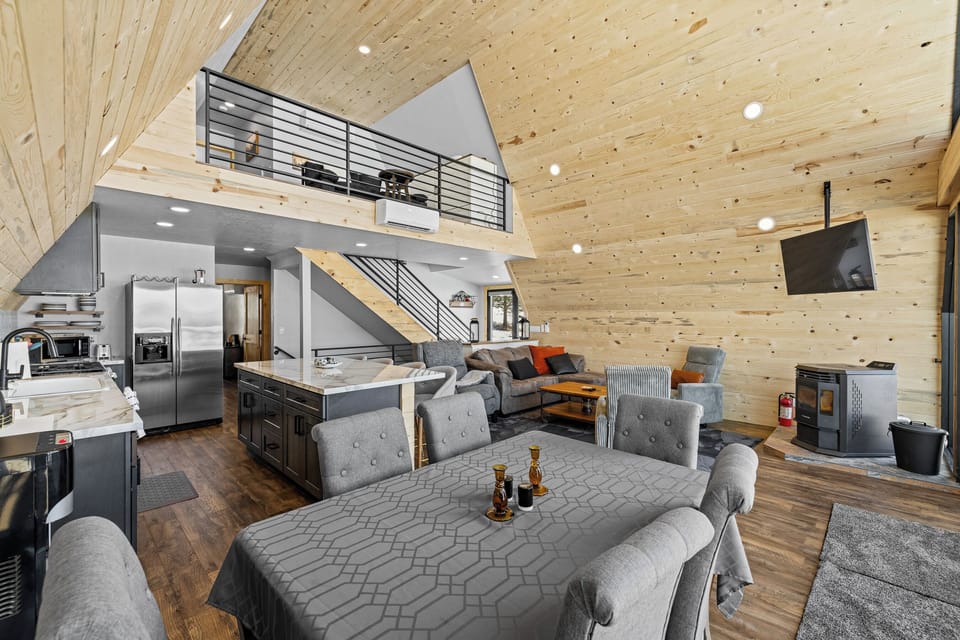 Open and bright space dining