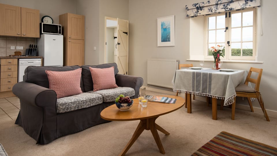 The Bothy at Cheswick - open-plan living area