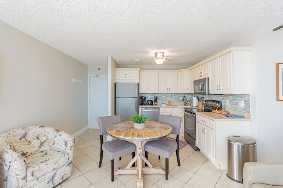 Cozy open concept kitchen