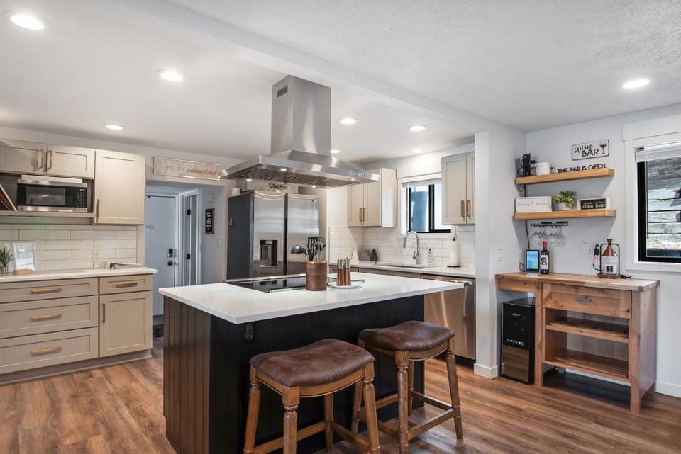 breakfast bar and wine fridge/bar