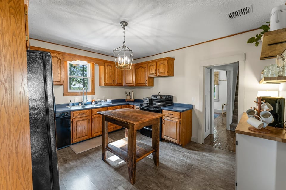 Full kitchen with updated appliances