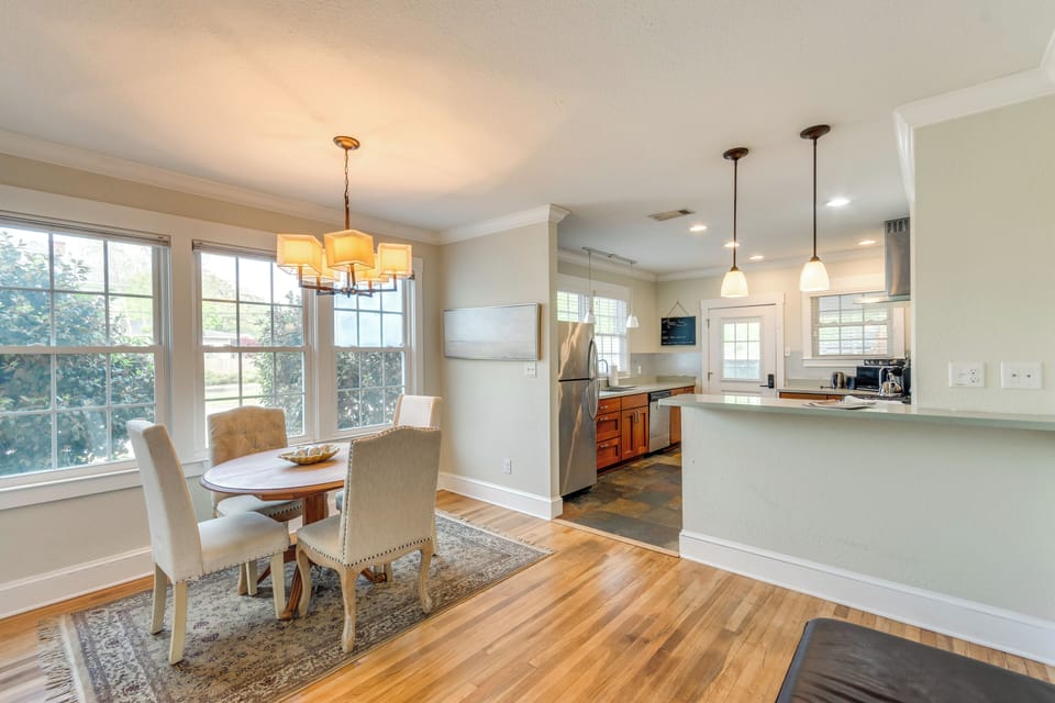Dining Area | Kitchen | Cooking Basics