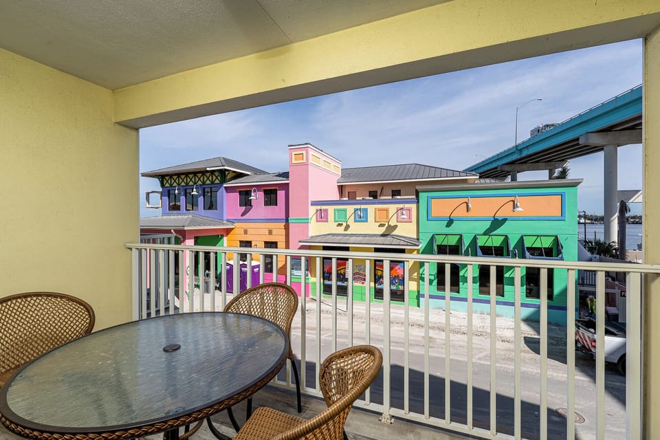 Harbor20House20210-7