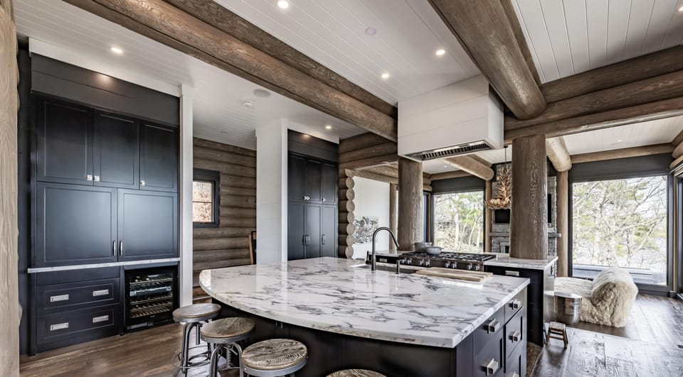 Kitchen &amp; Bar Seating (2)