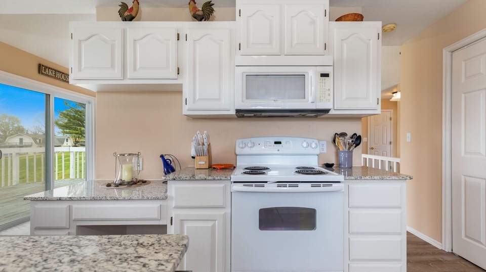 Fully Stocked Kitchen