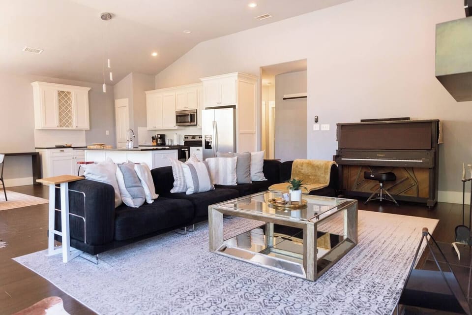 0ec24bdc-6e66-48c5-91b3-6c71bd4dbe4c