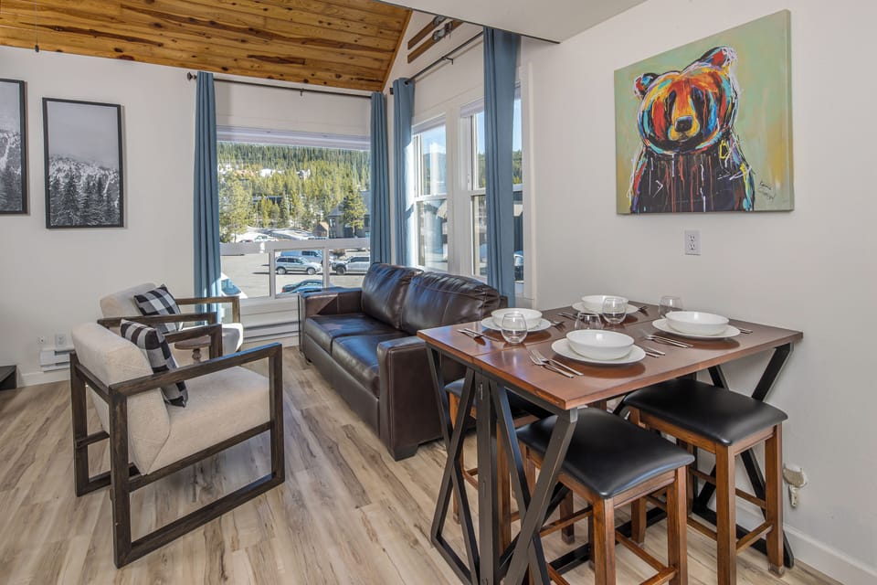 Living Room | Main Level