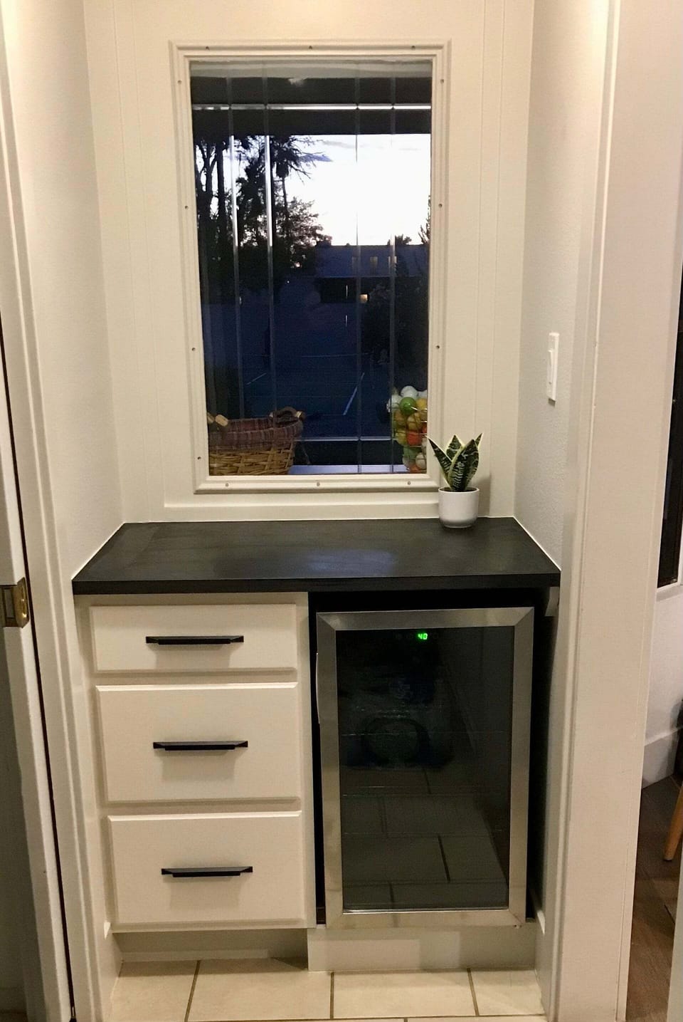 Beverage refrigerator for your convenience