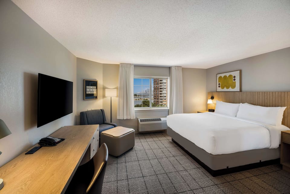 Settle in with extra space to lounge and recharge.