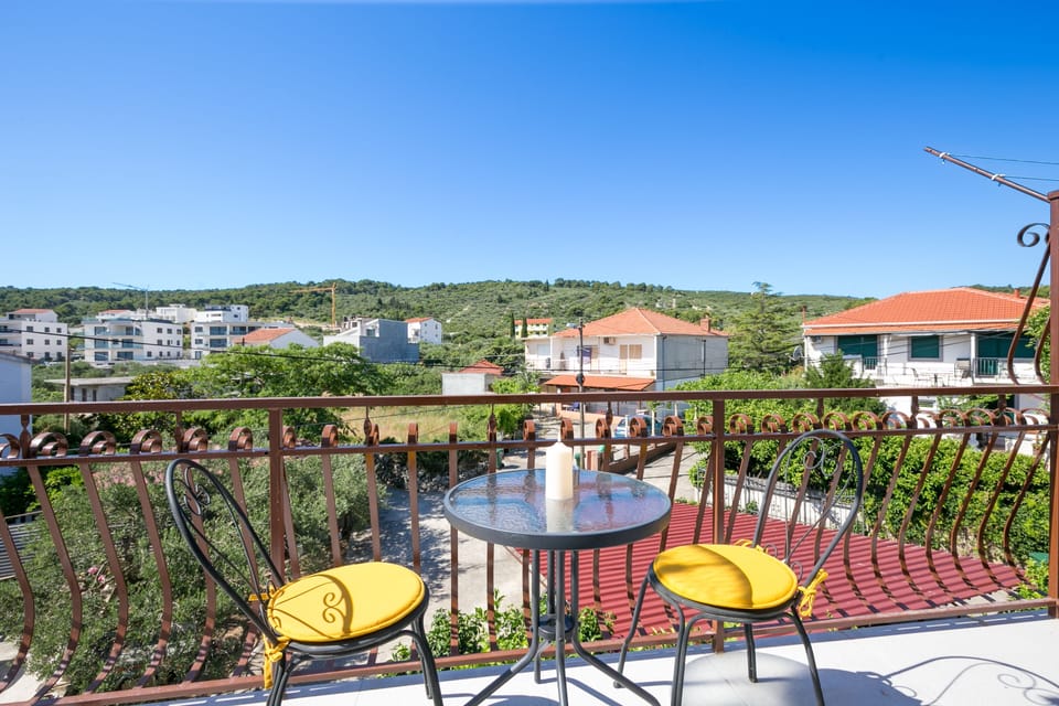 Balcony 2