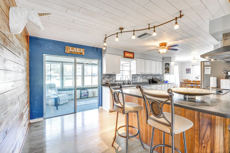 Bar Seating | Single-Story House | Central Heating & A/C