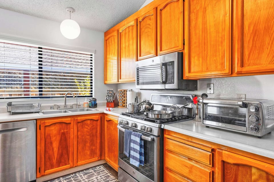 Culinary Haven: Unleash Your Inner Chef in Our Fully Stocked Kitchen
