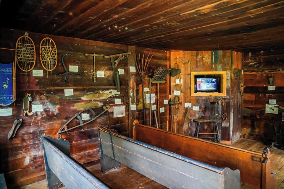 Cottage guests receive a discounted rate on museum tickets