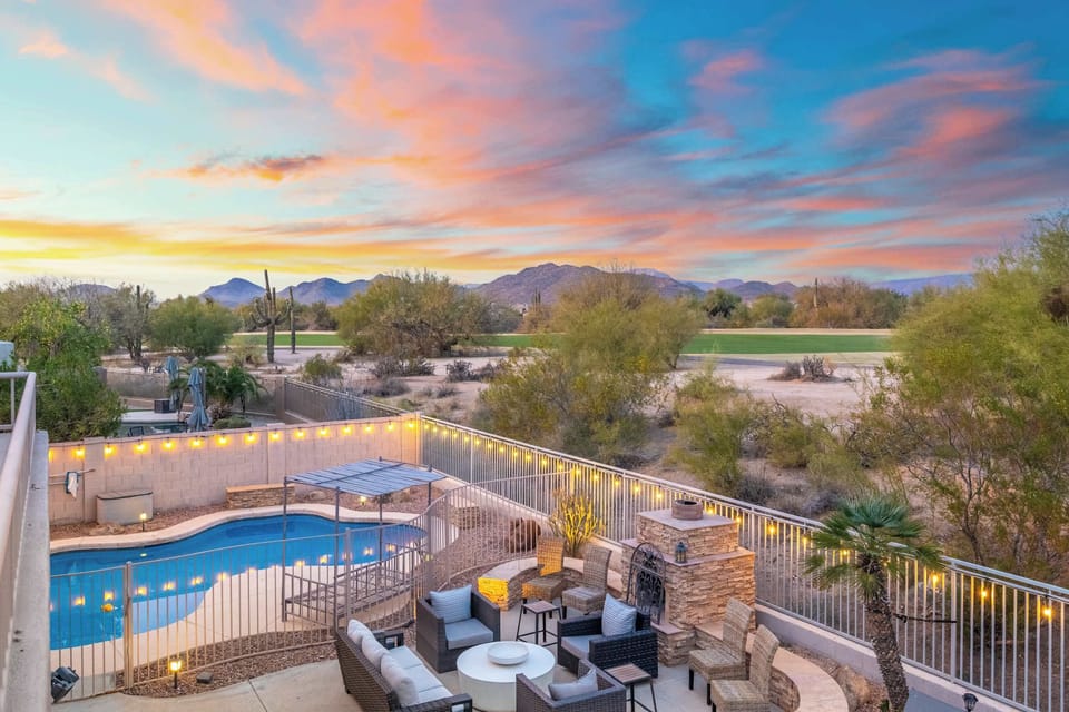 Enjoy fairway mountain views directly on the golf course!