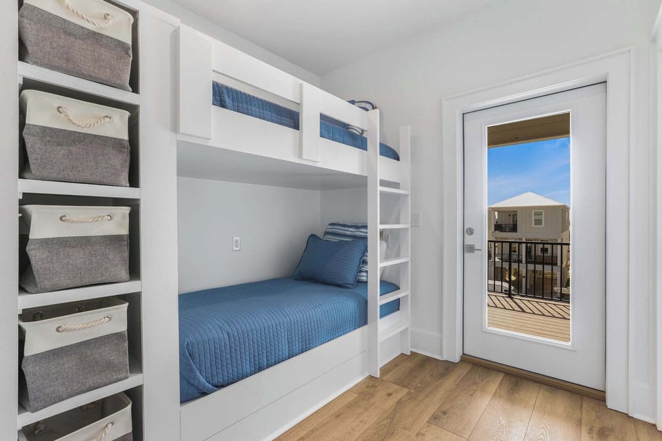 Built-in hall bunks on upper level. 