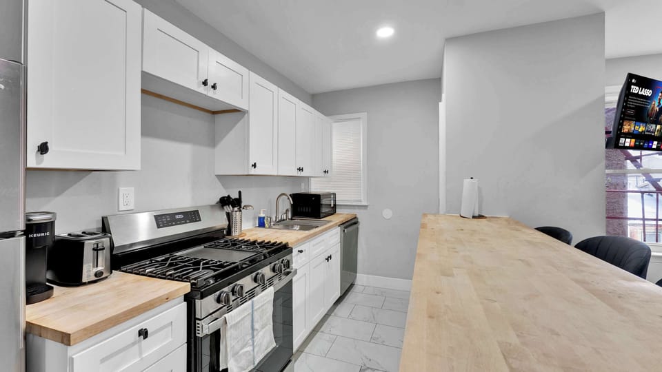 Full Kitchen