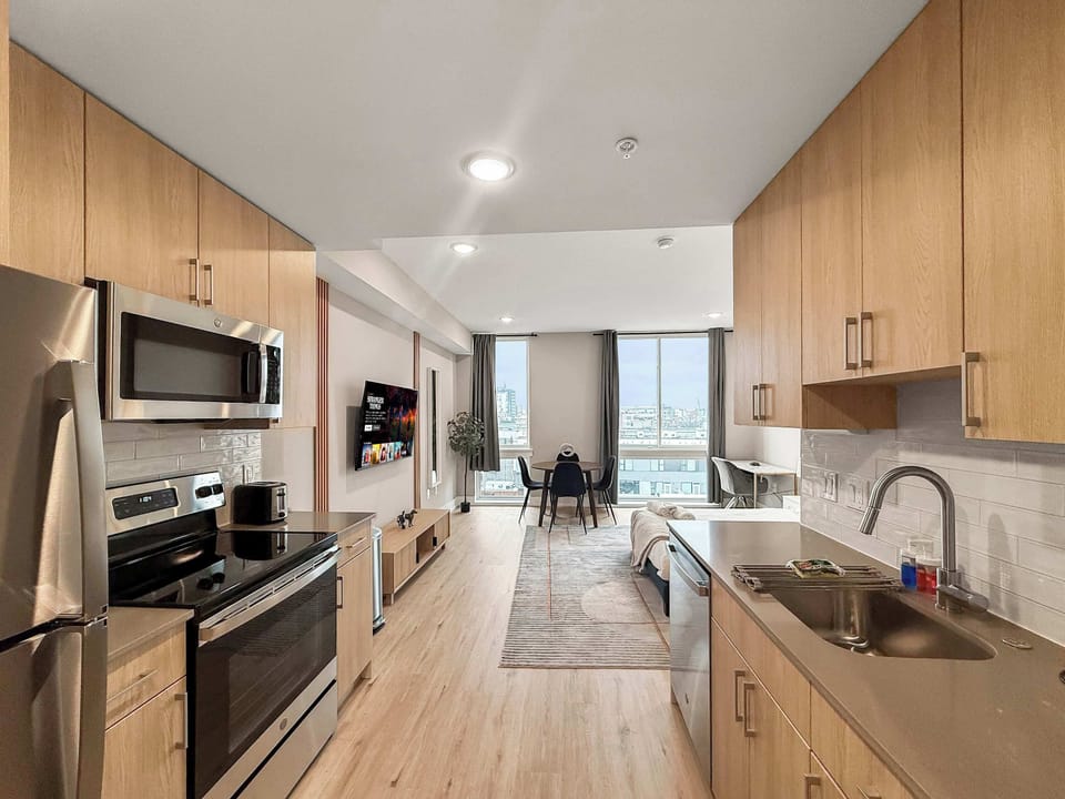 Full Kitchen