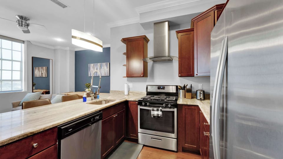 Full Kitchen