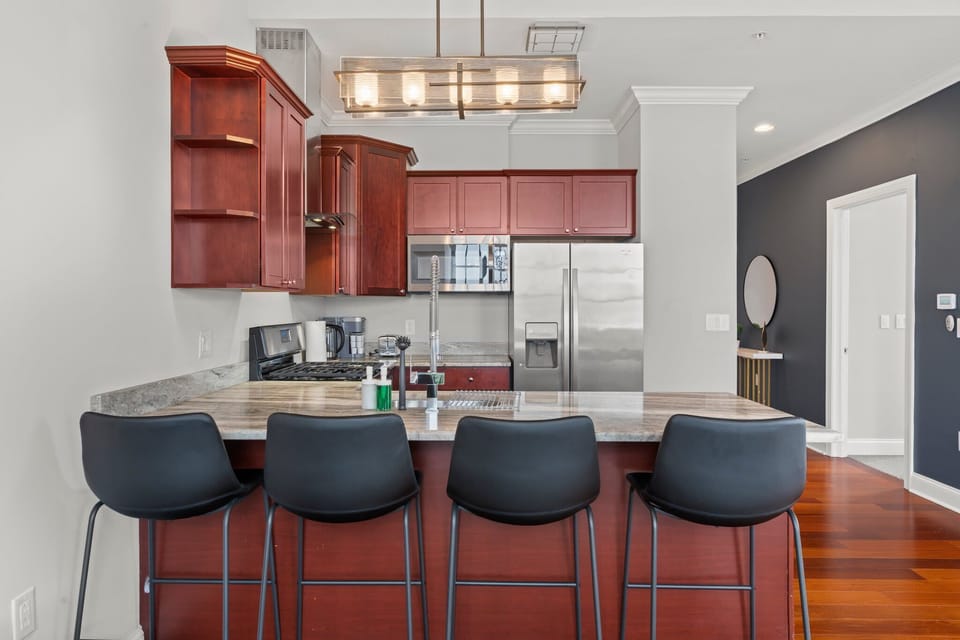 Full Kitchen