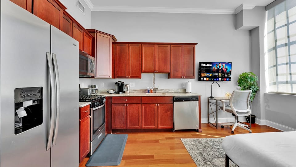 Full Kitchen