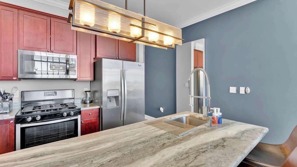Full Kitchen