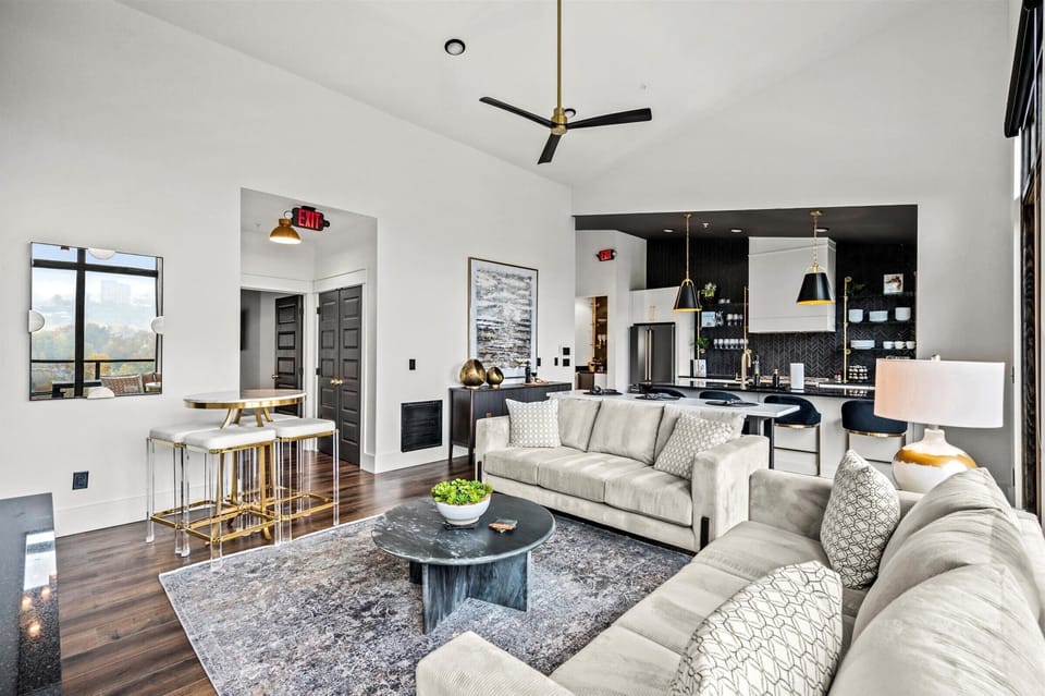 Mountain air & cozy comfort living room.