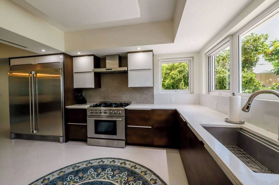 Gourmet Kitchen.
