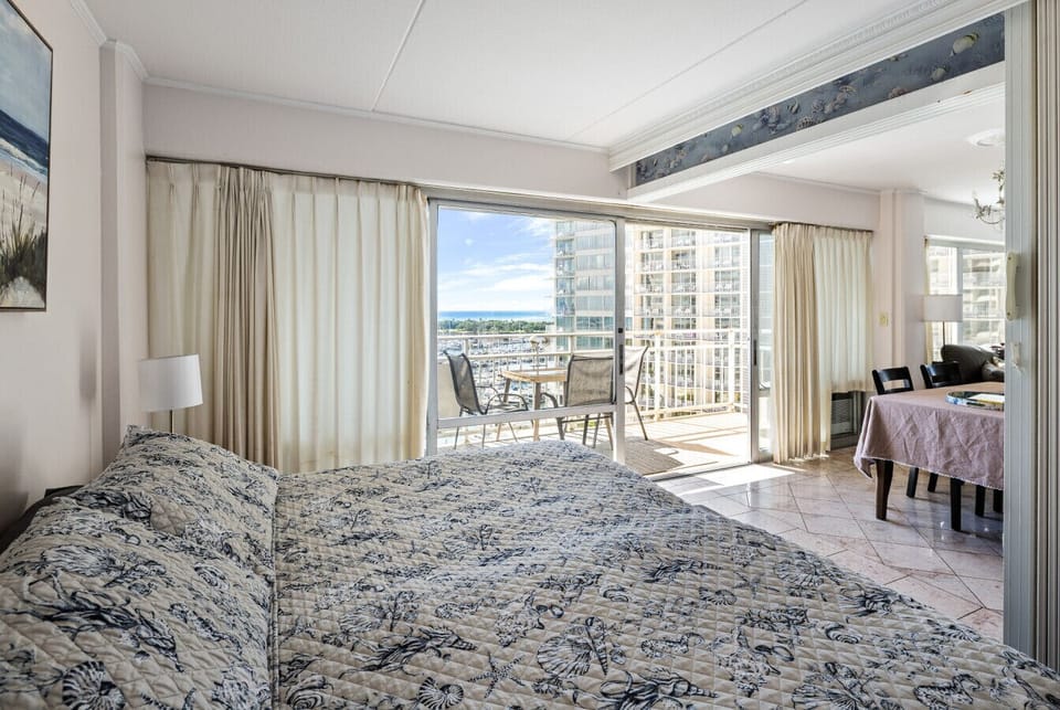 Second bedroom