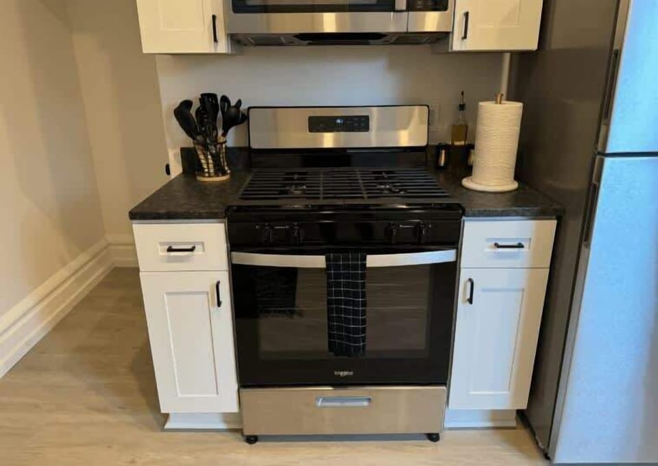 Our kitchen is a culinary dream in Columbus with state-of-the-art appliances, chic design, and ample storage for all your cooking needs! Whip up gourmet meals and savor every bite in style 