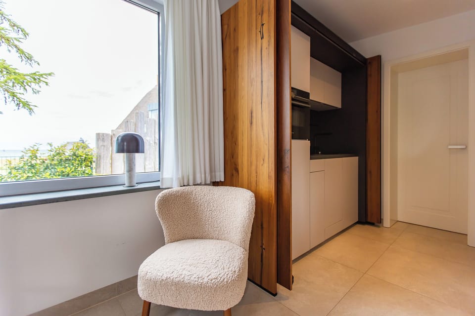 Modern Kitchen with Workspace and Window