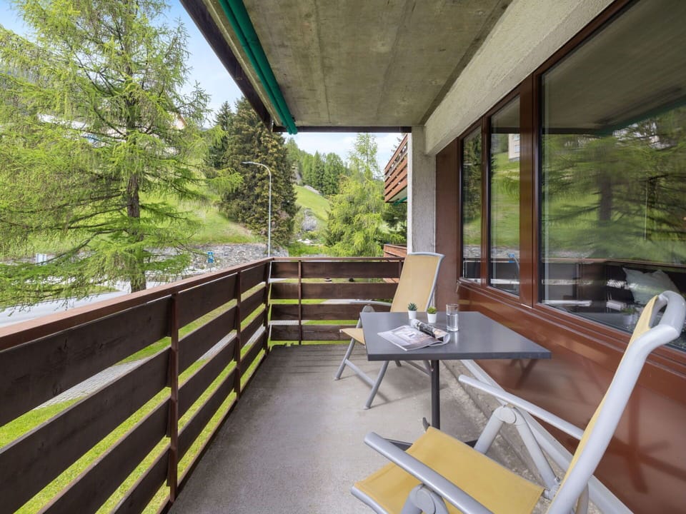 Wood, Hardwood, Wood Stain, Shade, Plank, Balcony, Log Cabin, Siding, Eco Hotel, Porch