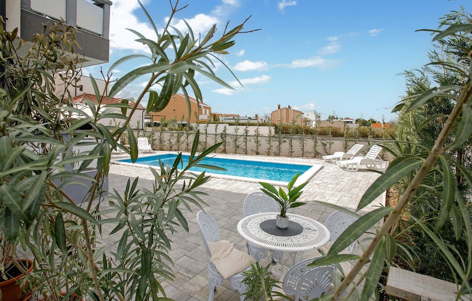 pool