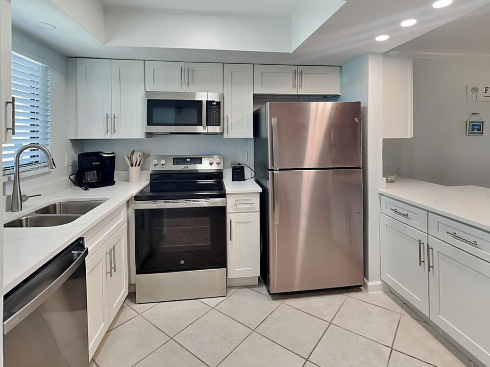 Fully Equipped Kitchen with Stainless Steel Appliances