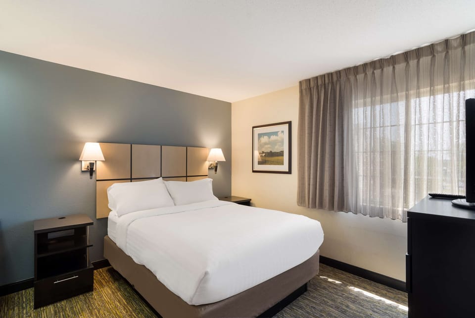 Unit with 2 Queen Beds