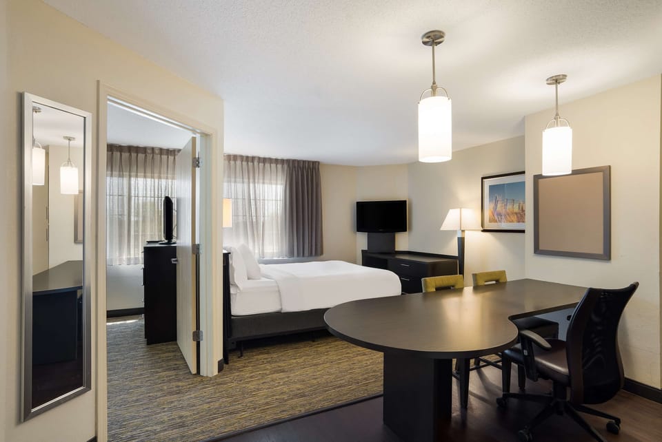 Unit with 2 Queen Beds