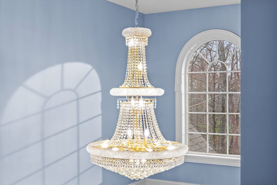 Chandalier at the entrance