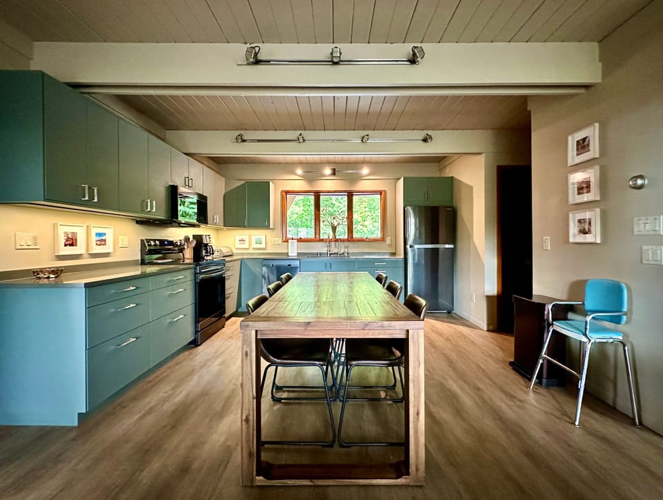 The open kitchen was fully redone.