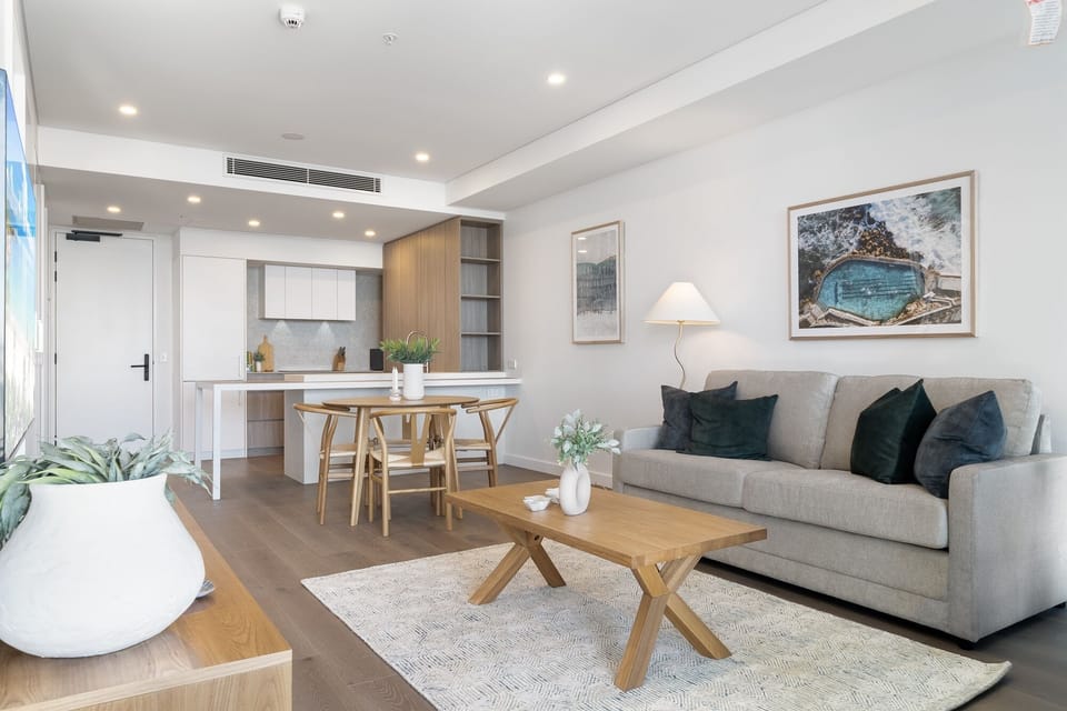 Living Area/Dining Area/Kitchen