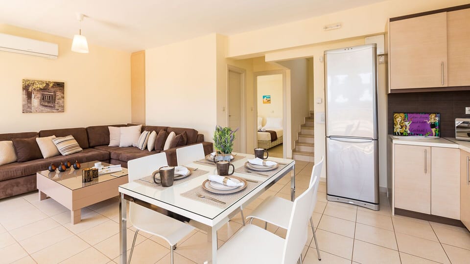 Ground Floor: Dining Area 1