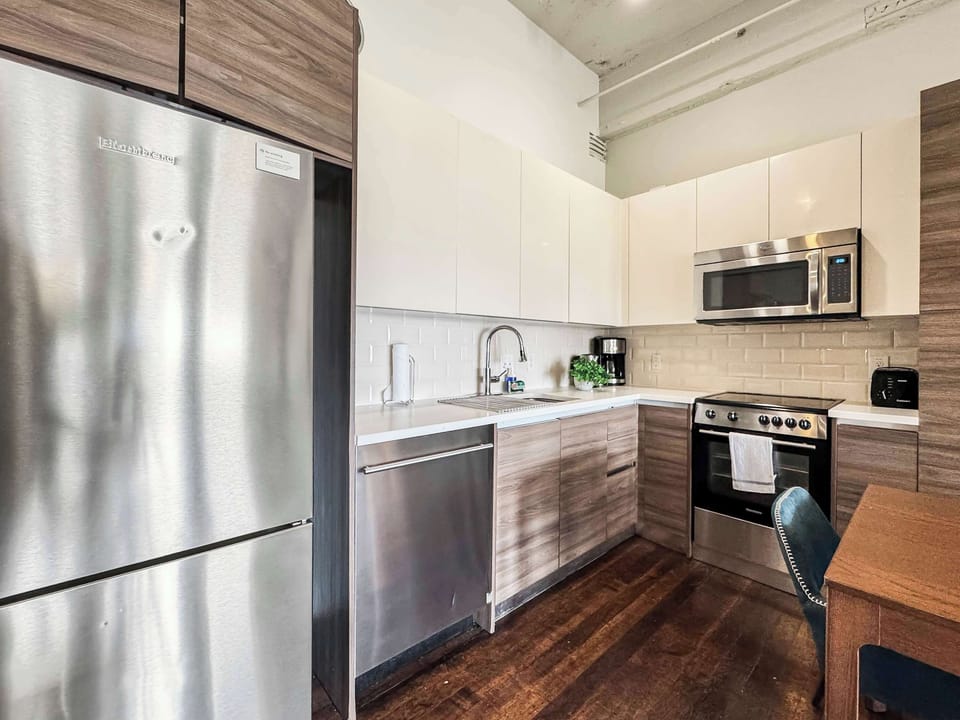 Full Kitchen