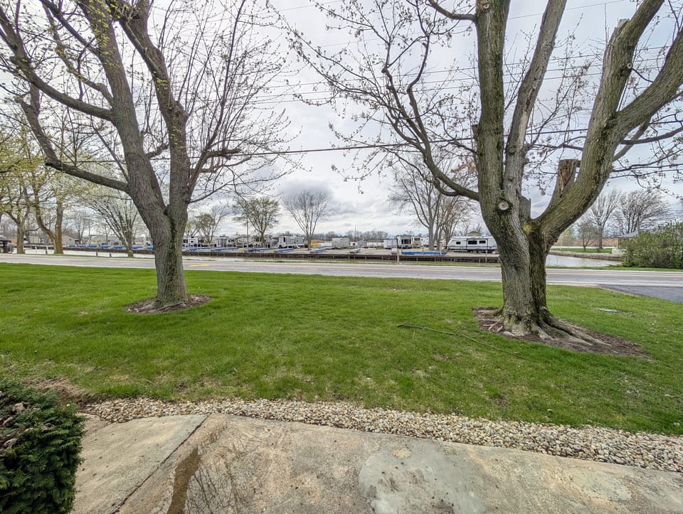 View from the front door - Sandusky River, Jimmy Bukketts and Memory Marina across the street.