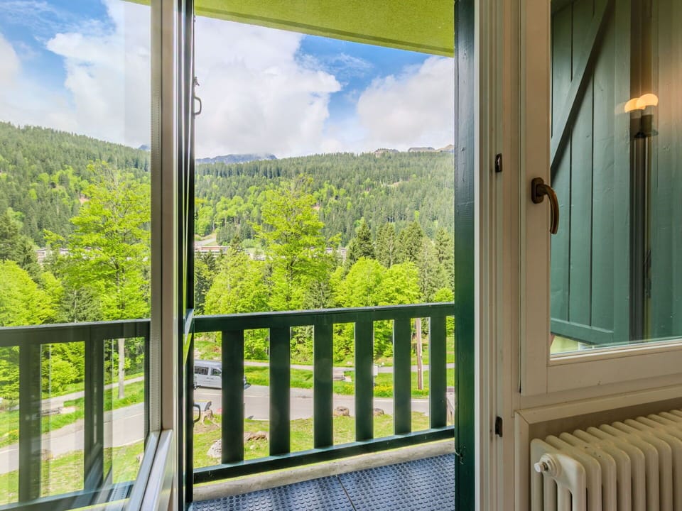 Interior Design, Home, Ceiling, Wood Stain, Hardwood, Window Treatment, Eco Hotel, Lamp, Picture Frame, Bedroom